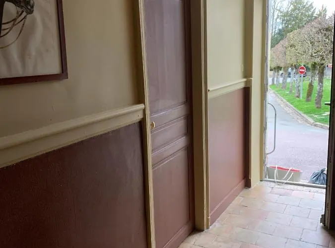 Un Bijou Au Coeur De דירה בלם